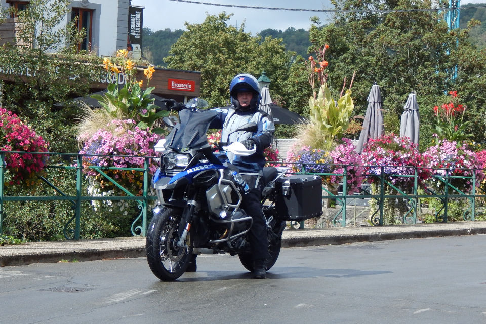 Motorrijbewijspoint Gorinchem examengarantie AVB en AVD